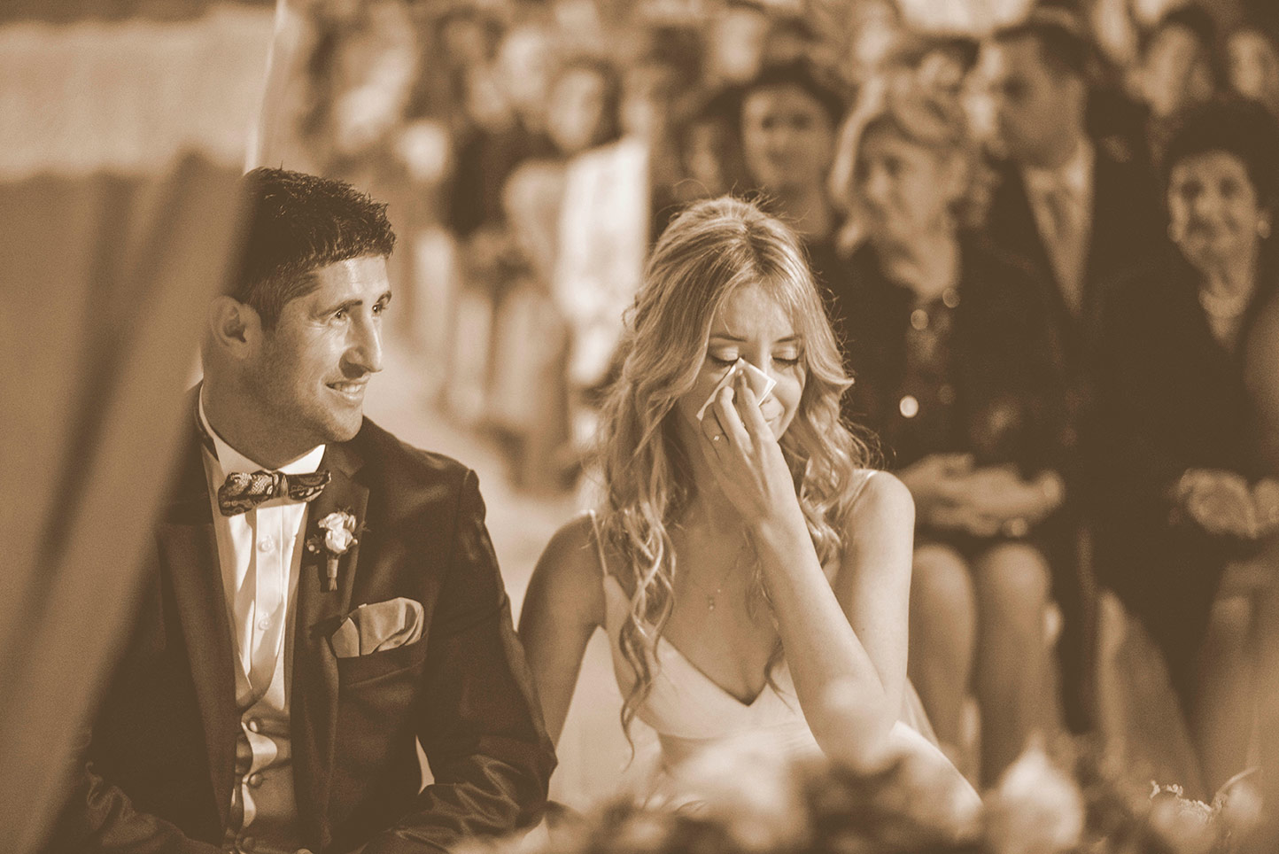 12-boda-cristina-emil-ceremonia-llorando